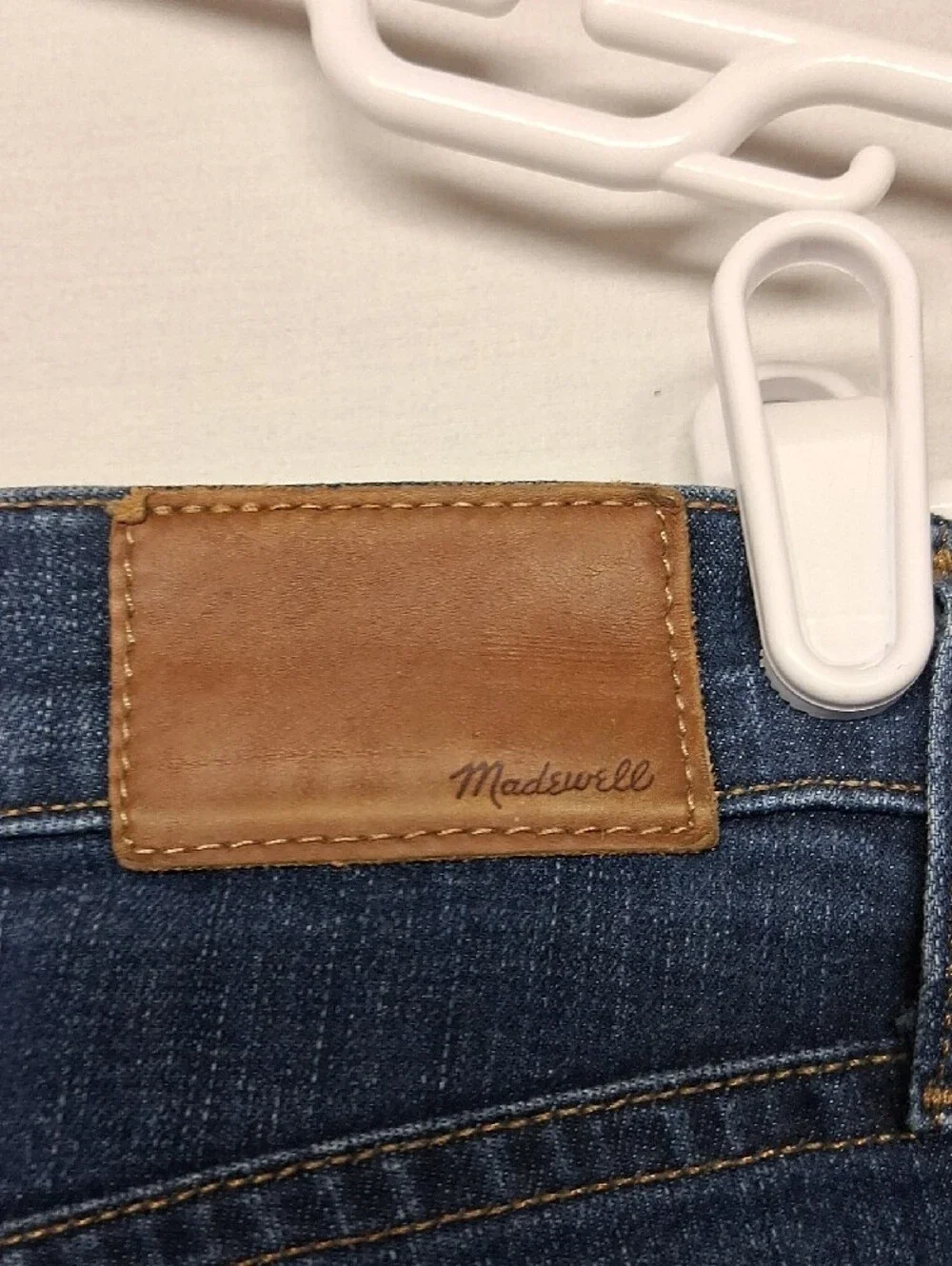 Madewell High-Rise Slim Crop Jeans in Dark Blue Wash